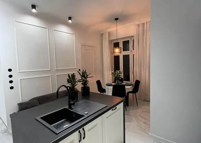 Jezyce Centrum Apartment *